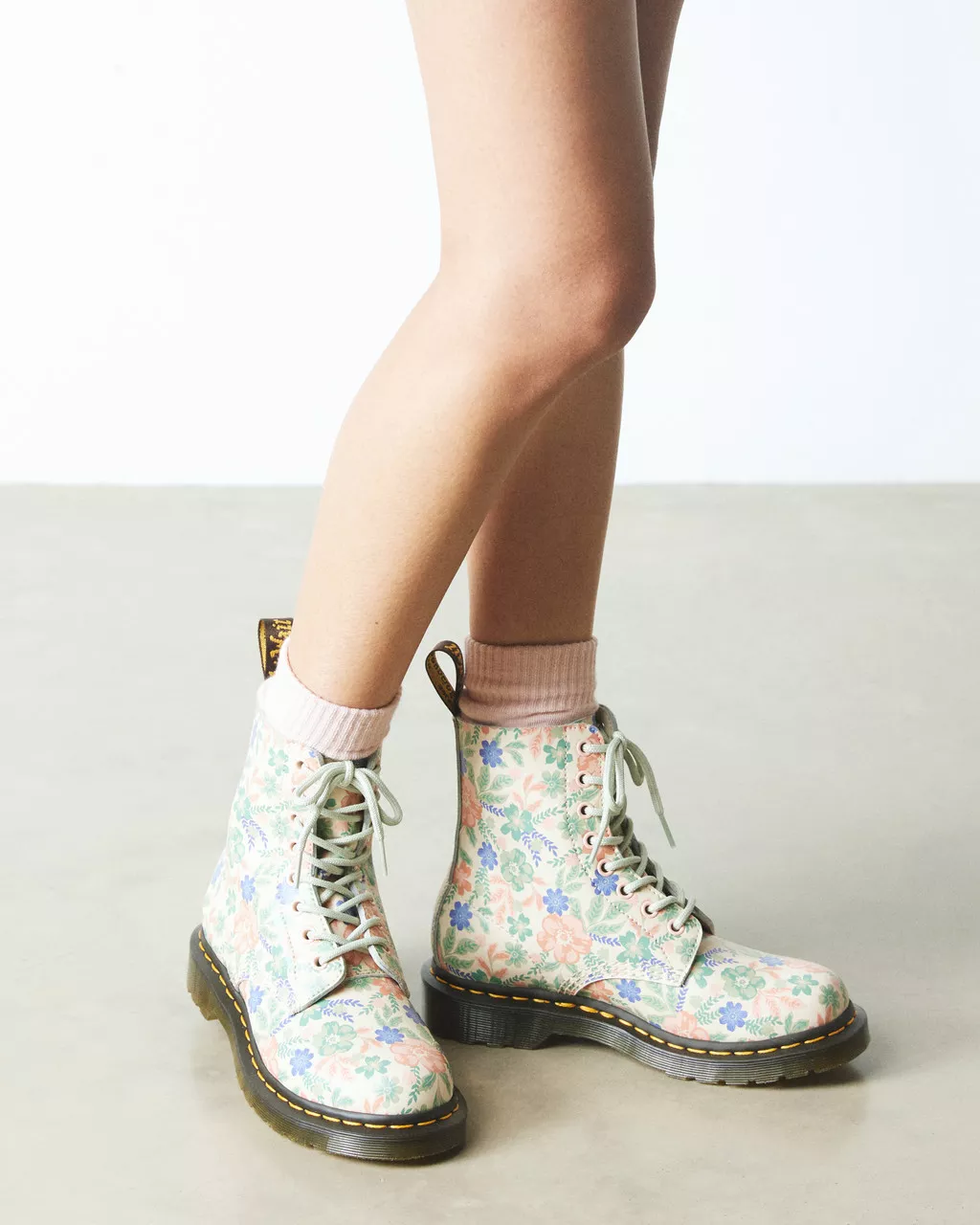 DR MARTENS 1460 Pascal Floral Reclaimed Leather Boots