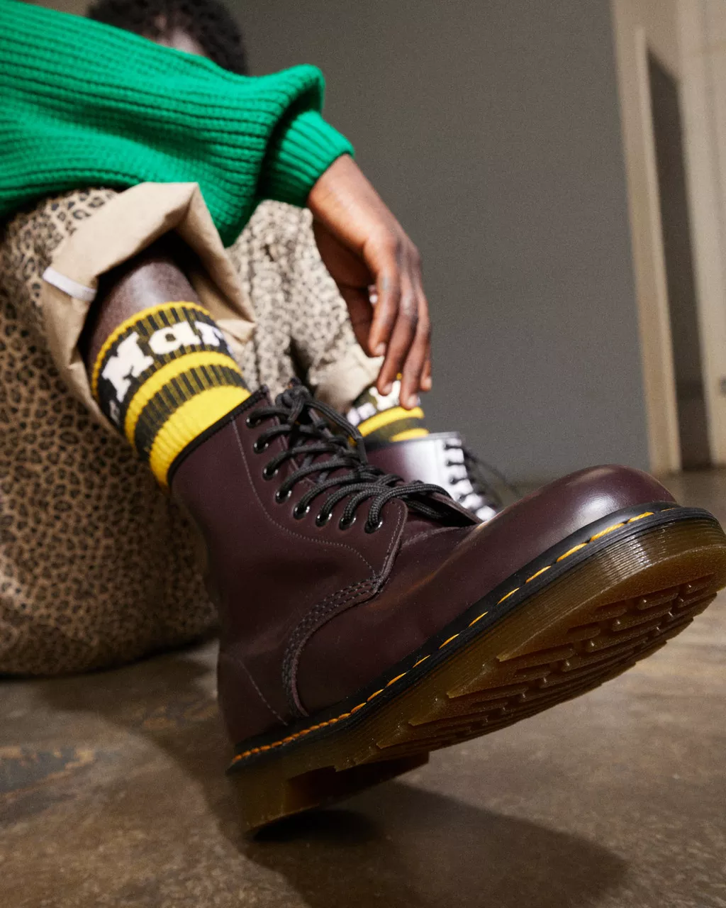 DR MARTENS 1460 Smooth Leather Lace Up Boots