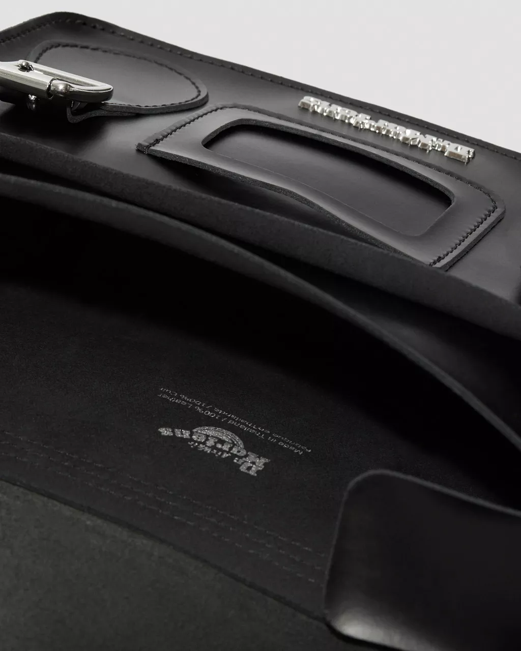 DR MARTENS 11 Inch Kiev Smooth Leather Satchel