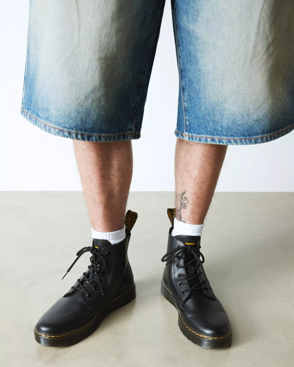 DR MARTENS Thurston Lusso Leather Chukka Boots