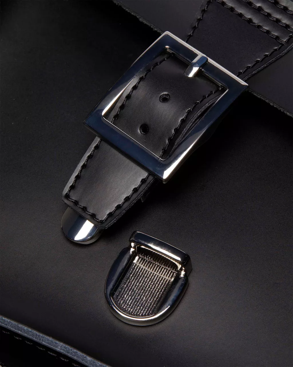 DR MARTENS Large Leather Heart Shaped Bag