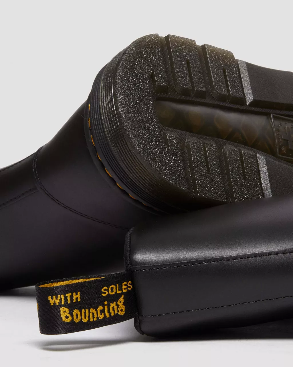 DR MARTENS Crewson Leather Lace Up Boots