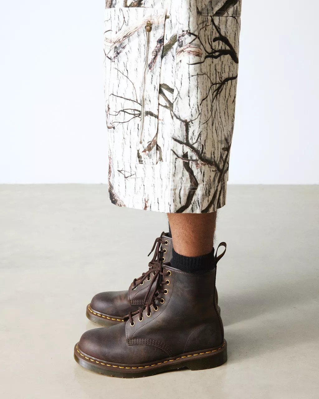 1460 Crazy Horse Leather Lace Up Boots